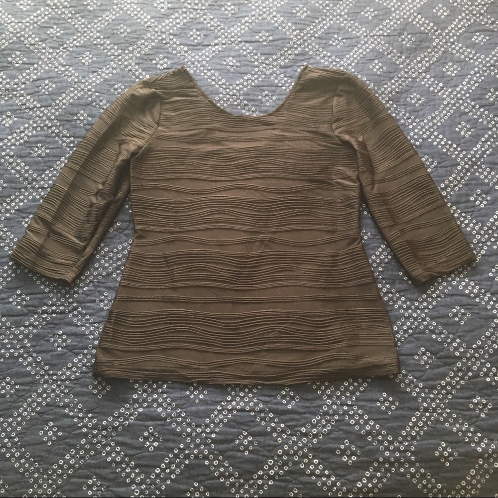 Stretchy, 3/4 Sleeve Top